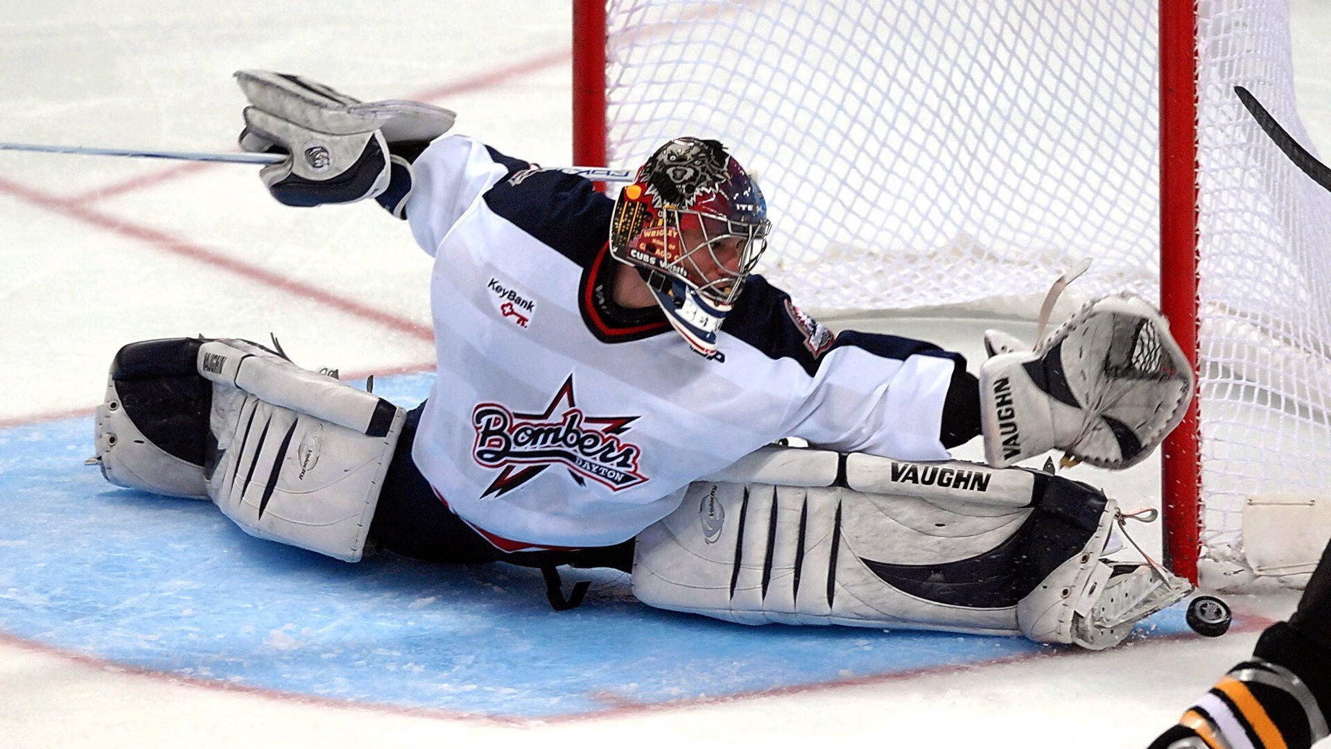 攀岩赛事吸引更多年轻人参与，攀岩比赛的规则是什么