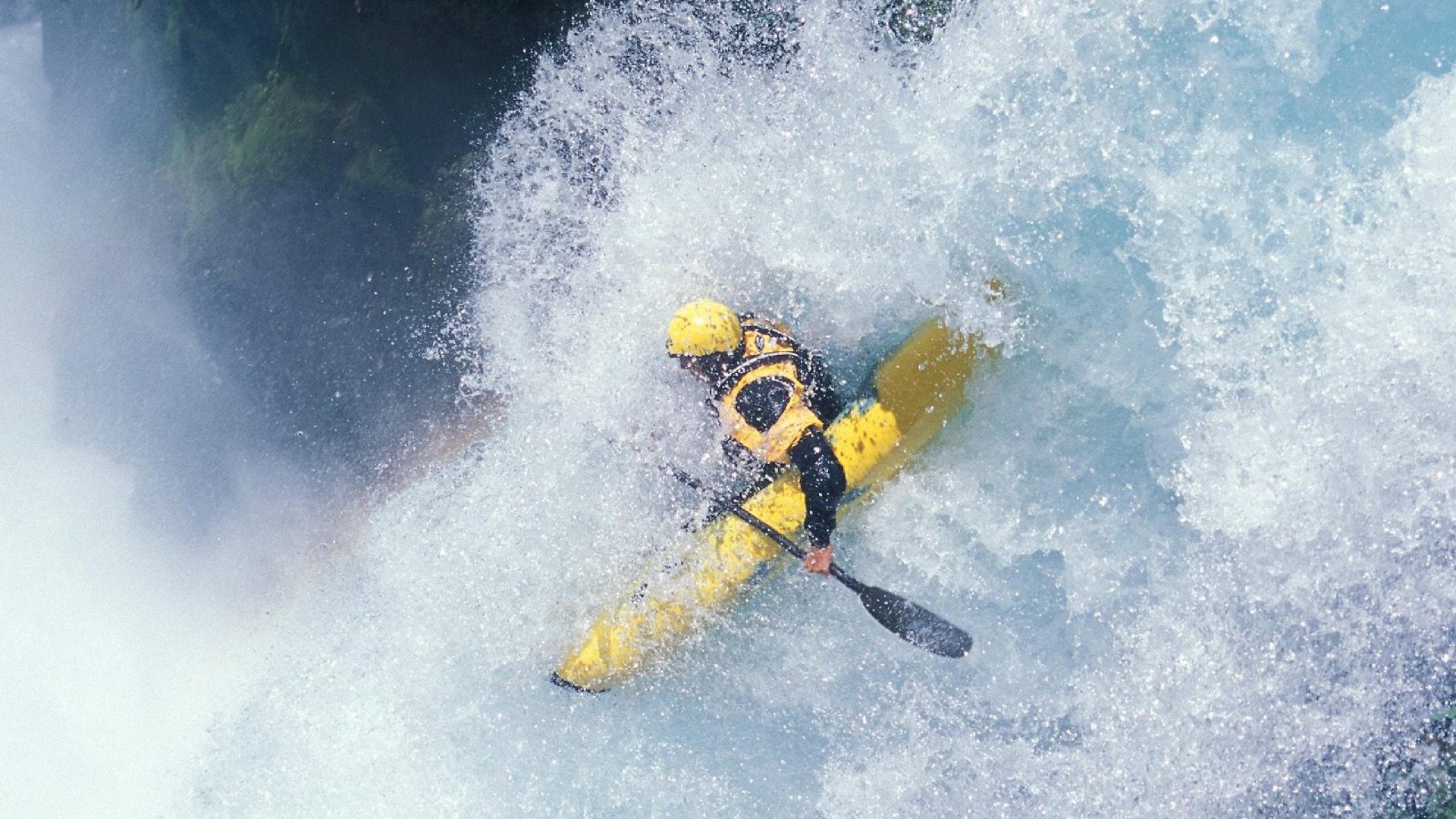 乔治·巴尔：全黑队的“防守型中场”，出色的拦截和传球能力让他成为球队中场支柱